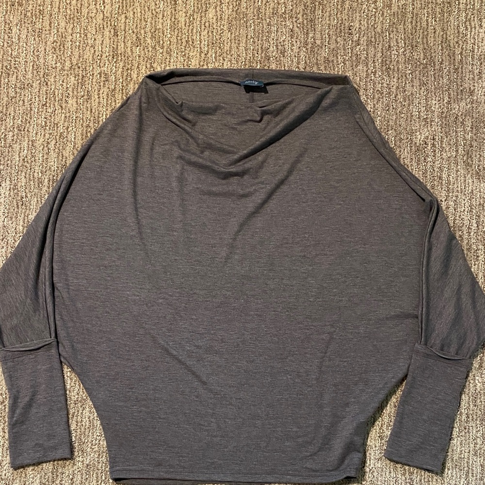 Gray Neely Top